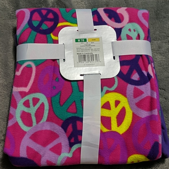 Xhilaration Pajama Set - Picture 3 of 3